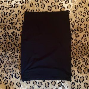 Black bodycon skirt